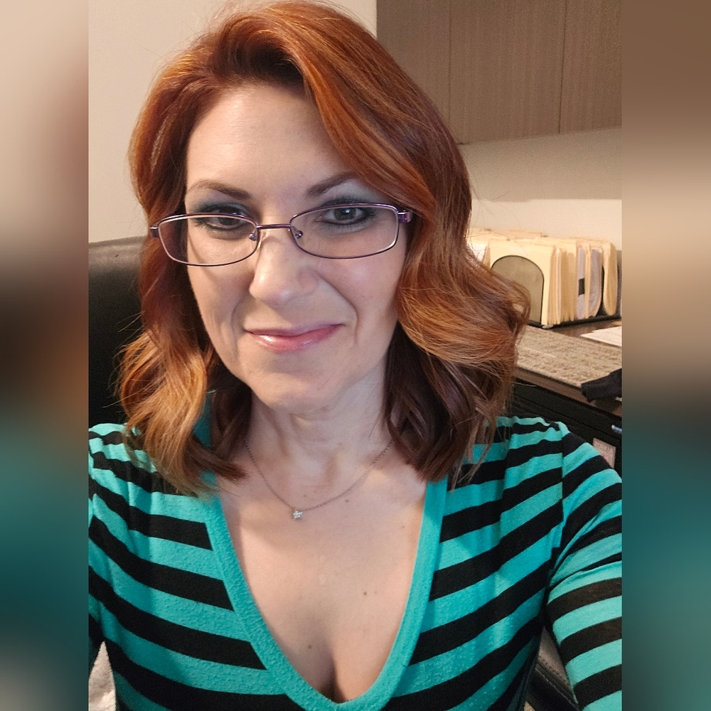 Meet your Posher, Hollie